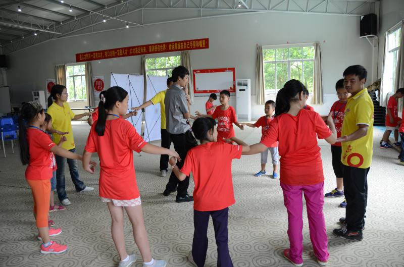 少年演講家國際愛(ài)樂(lè )營(yíng)戶(hù)外素質(zhì)擴展