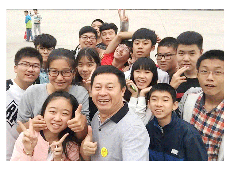孩子的成長(cháng)路上需要什么